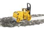 Bruder 02434 Cat Asphalt Drum Compactor – Image 4